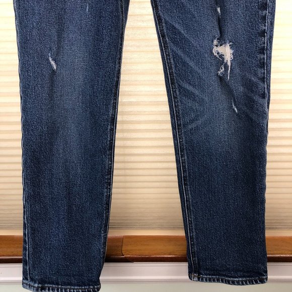 Lucky Brand Distressed Straight Jeans Minimalist Trending Timeless - Picture 6 of 12
